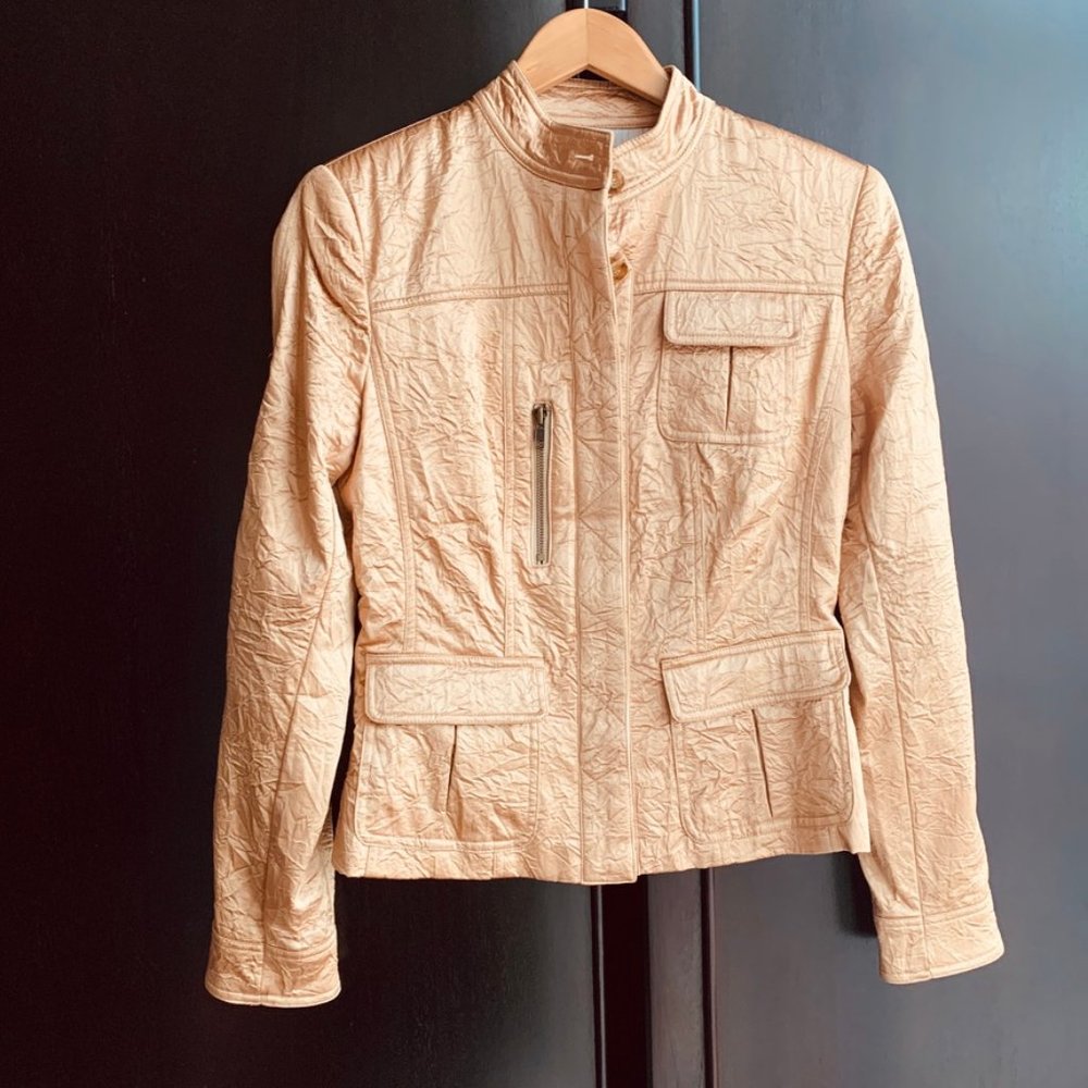 🌟Gorgeous gold metallic jacket. Size 4
